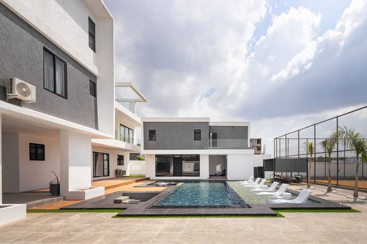 Pool terrace with sun loungers